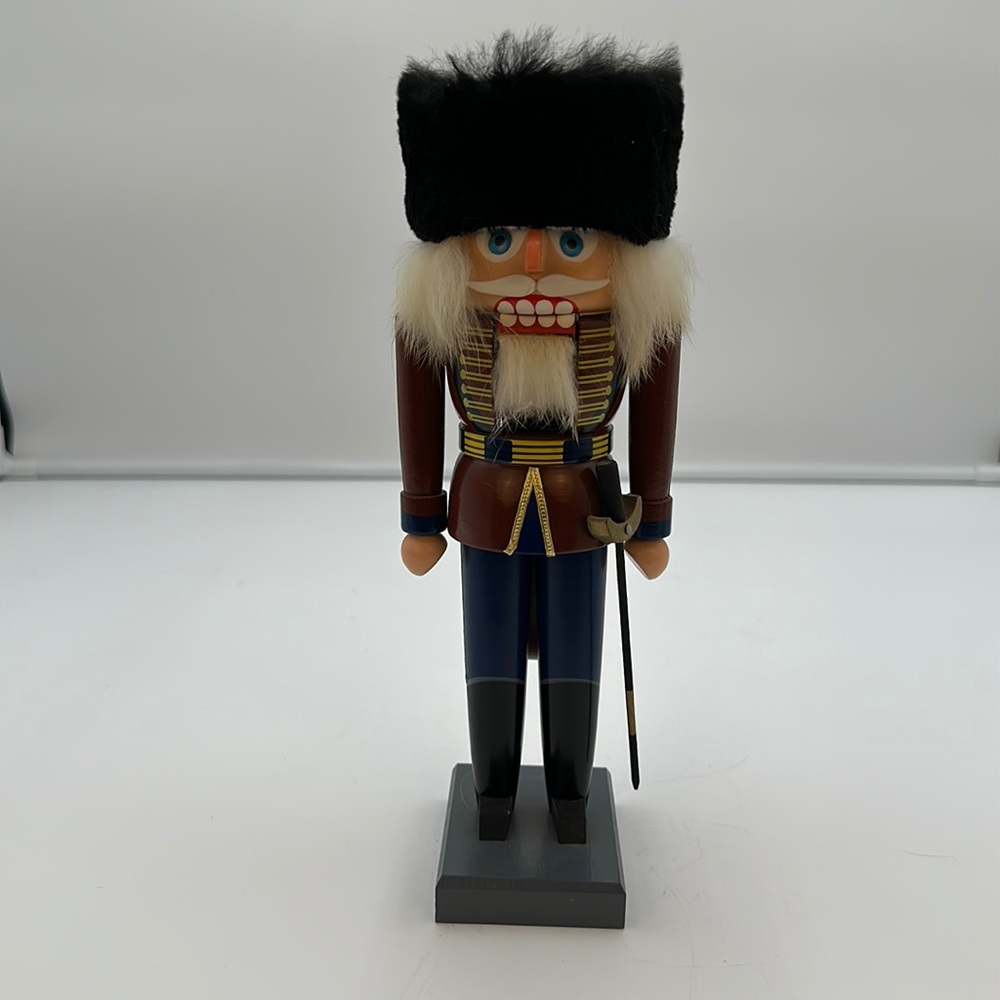 KWO British Hussar Nutcracker